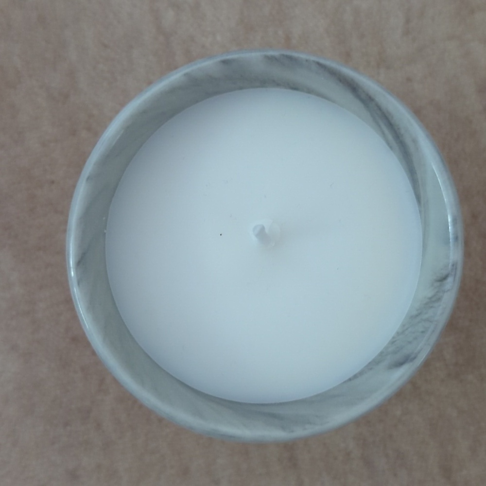 Housewarming Sandalwood Candle - Picture 2 of 4